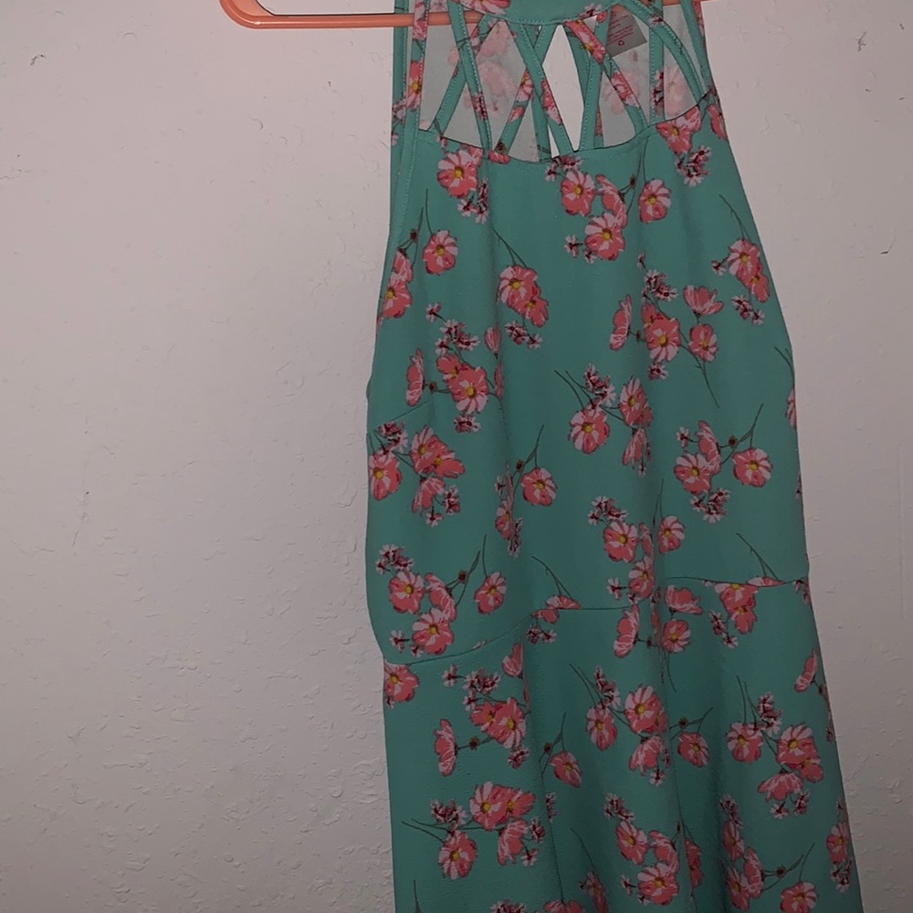 An pretty party dress